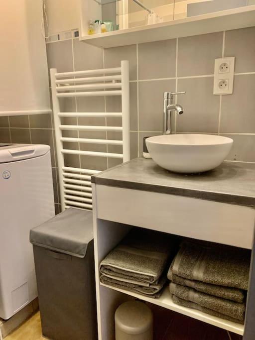Apartamento Lumineux Et Cosy, Avec Parking, 2 Mn Gare, 2Mn Muse, 5Mn Centre Metz Exterior foto