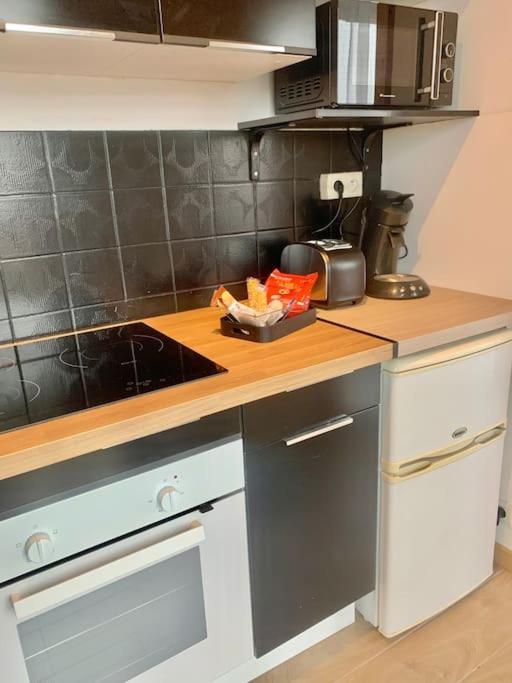 Apartamento Lumineux Et Cosy, Avec Parking, 2 Mn Gare, 2Mn Muse, 5Mn Centre Metz Exterior foto